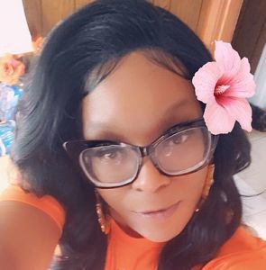 Meet your Posher, Talisha